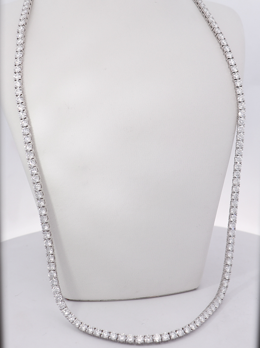 Lab-Diamond Necklace